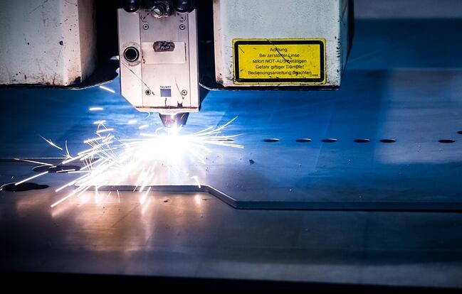 選擇激光切割機(jī)