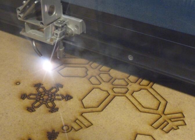 如何讓激光切割機(jī)效率更好：如何調(diào)整