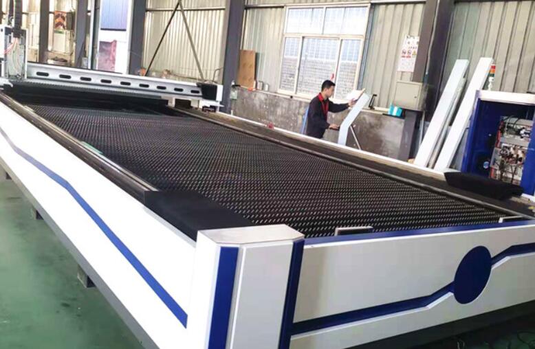 大型激光切割機(jī)報(bào)價(jià)_大型激光切割機(jī)多少錢(qián)