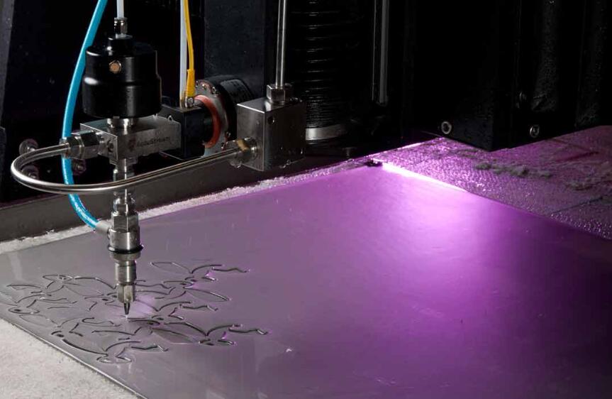 光纖切割機(jī)比起二氧化碳切割機(jī)有哪些優(yōu)勢(shì)？