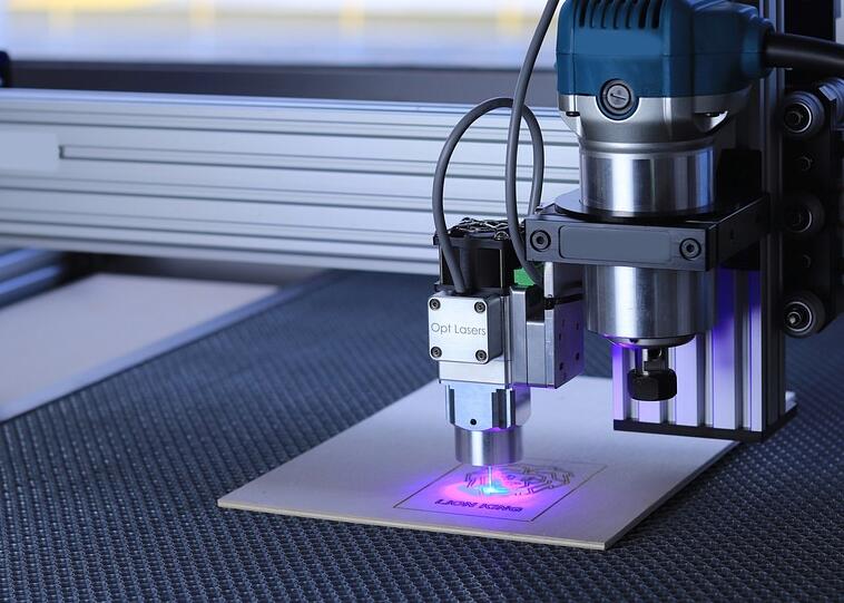 可以使用激光切割機(jī)進(jìn)行塑料切割嗎？