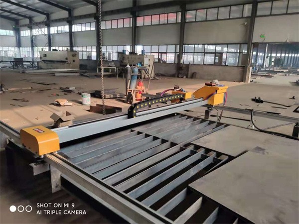 信爾小型數(shù)控等離子龍門切割機(jī)5