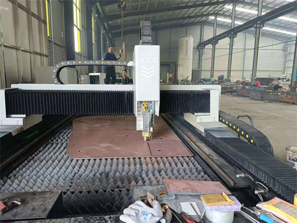 光纖激光切割機(jī)價(jià)格差異大的原因