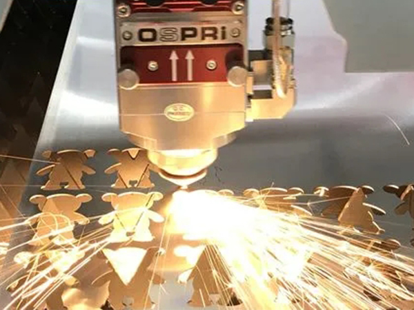 數(shù)控激光切割機(jī)價(jià)格多少錢一臺(tái)?河北信爾支持全國(guó)發(fā)貨